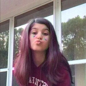 Meet your Posher, Kallie